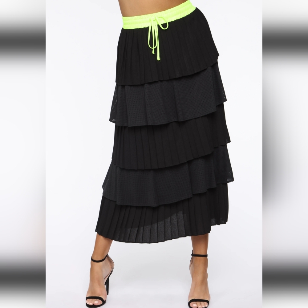 Layered pleat skirt